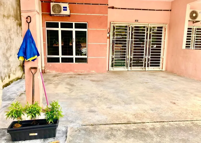 Isyfaq Homestay Seremban Rahang 3 Bedrooms