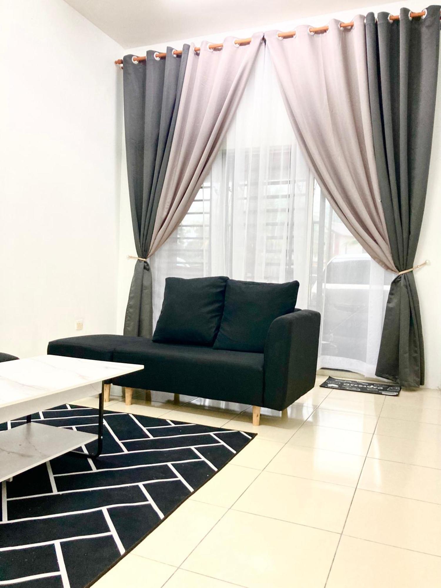 Rumah percutian Isyfaq Rahang 3 Bedrooms Seremban