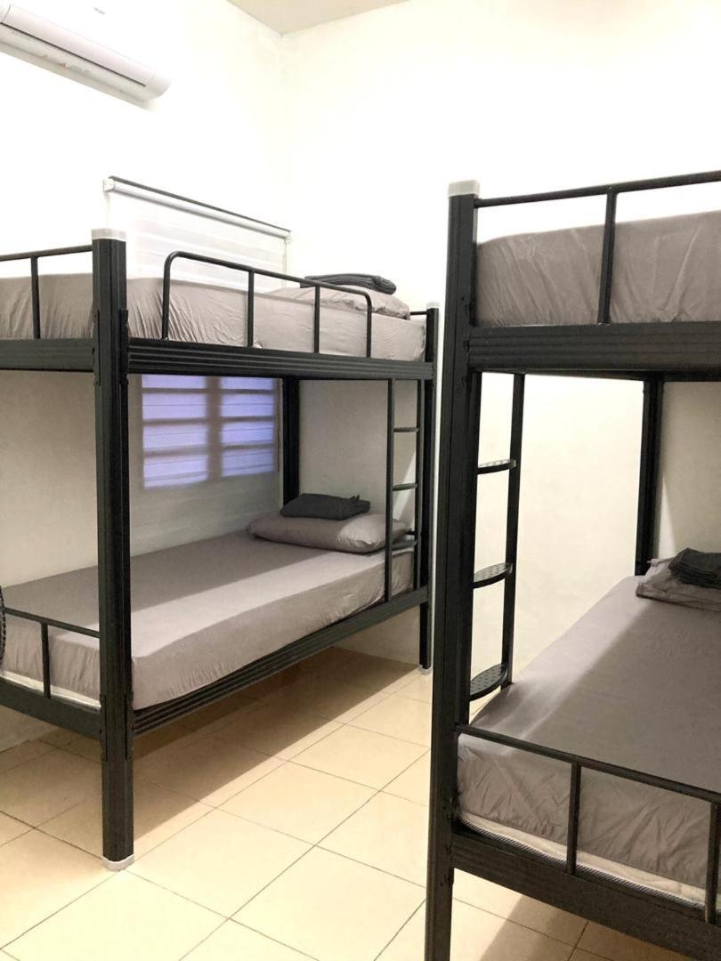 Isyfaq Rahang 3 Bedrooms