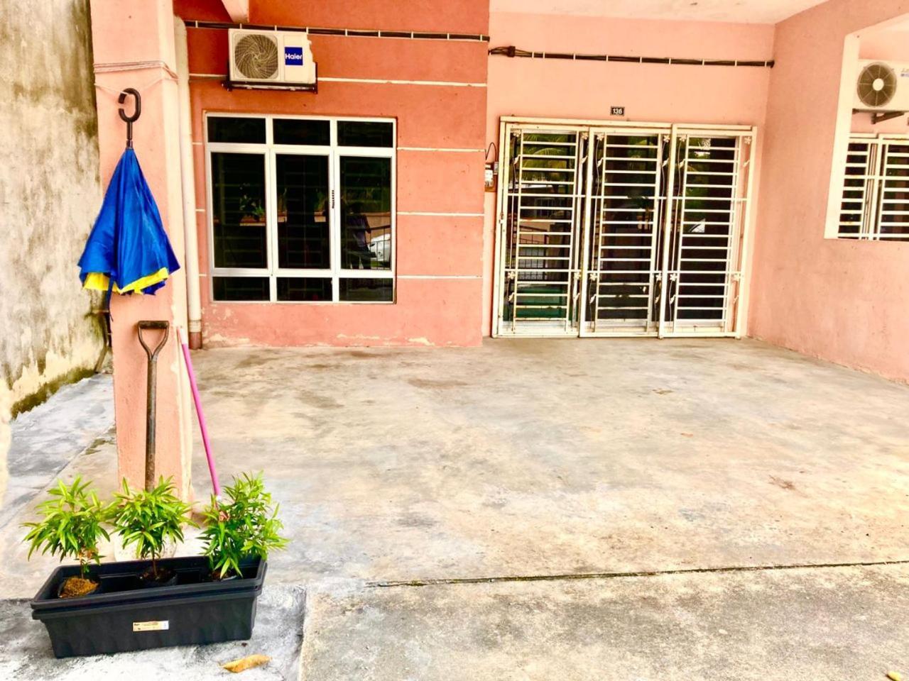 Rumah percutian Isyfaq Rahang 3 Bedrooms Seremban